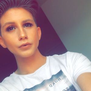 Meet your Posher, Brandon